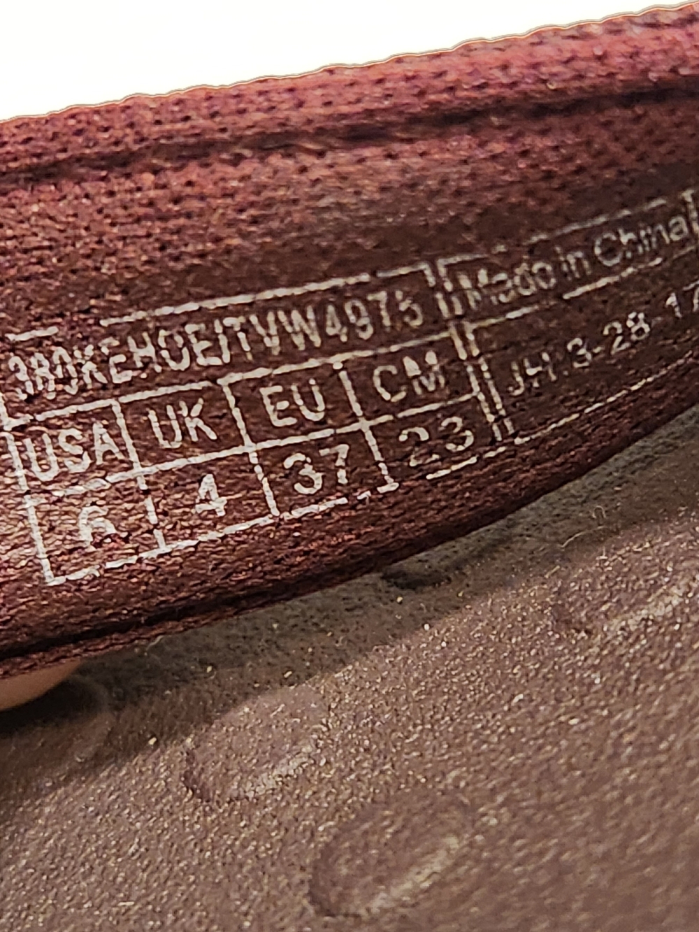 Vionic Burgundy Wedge Heel Sandals Orthopedic Shoes Gold Accent Flip-Flop Size 6 - Picture 2 of 11